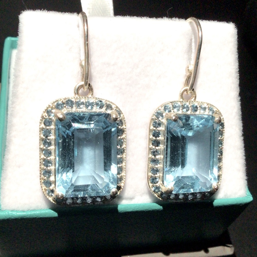 New! AQUA BLUE TOPAZ Drop Earrings 14x10x4 mm